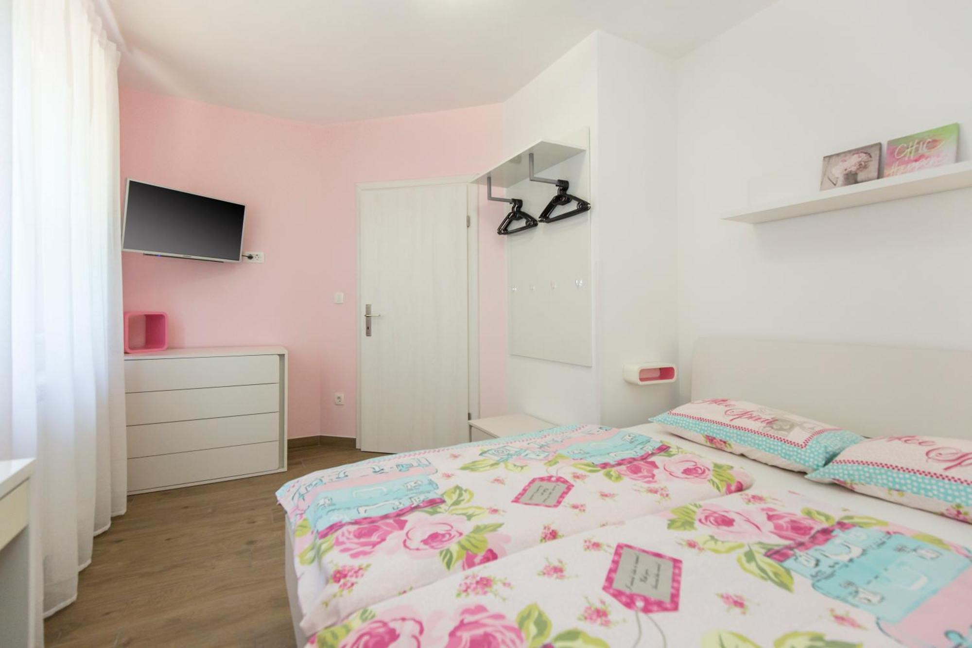 Holiday Home Rea ラビン エクステリア 写真